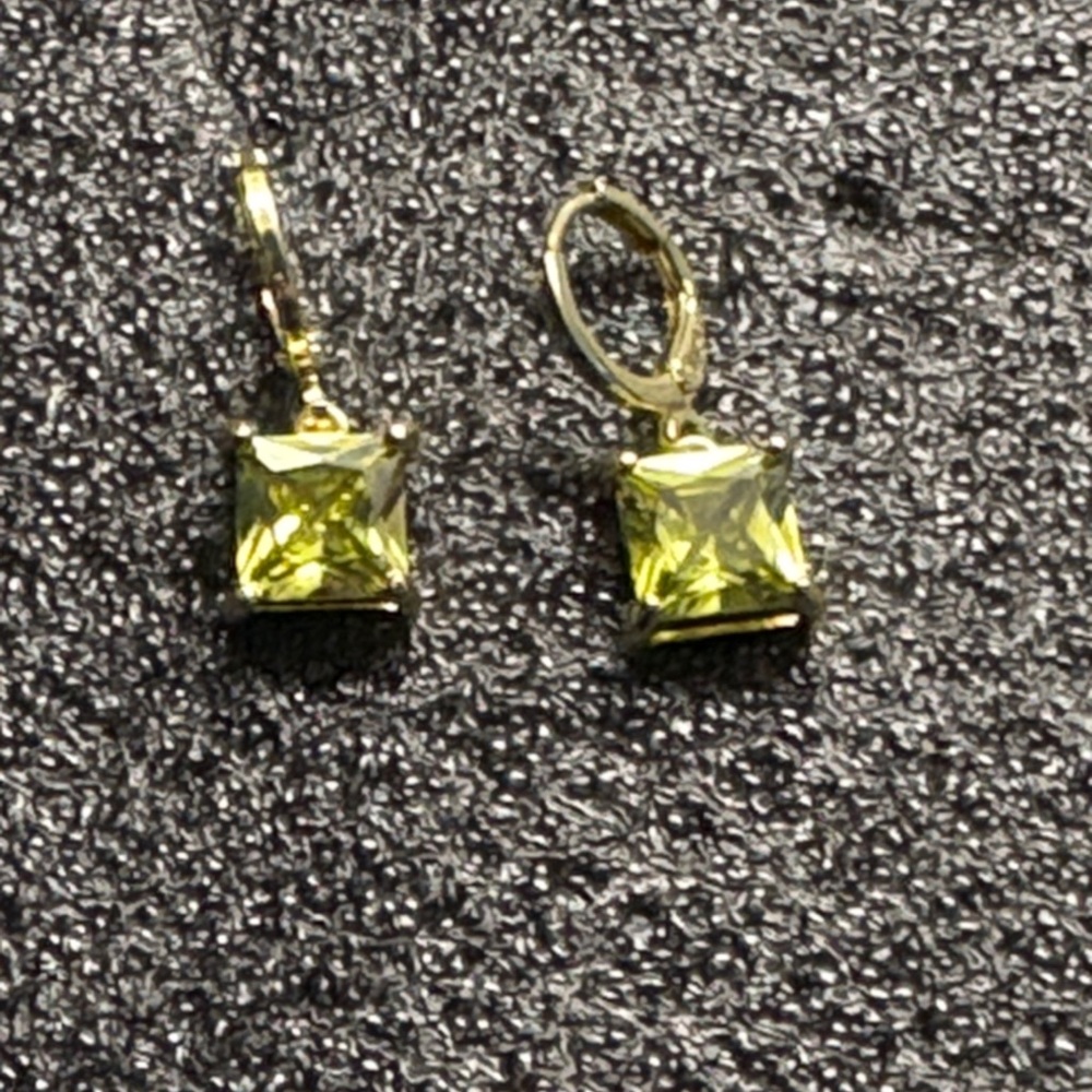 Elegant Gold Tone and Green Gemstone Earrings